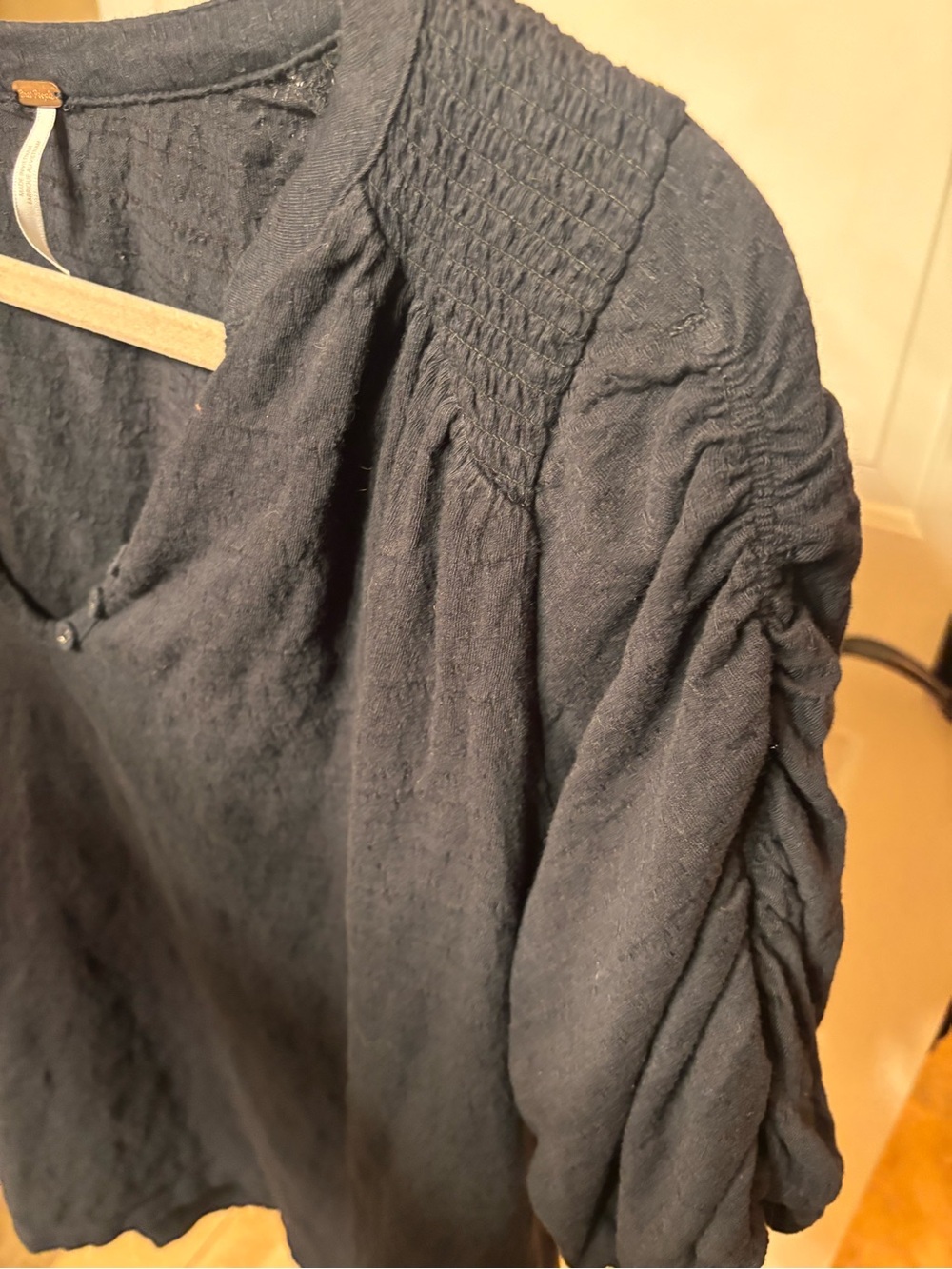 Like New. Free People Women's Washed Black V-Neck Puff Sleeve Top. Size Large. - Picture 7 of 7